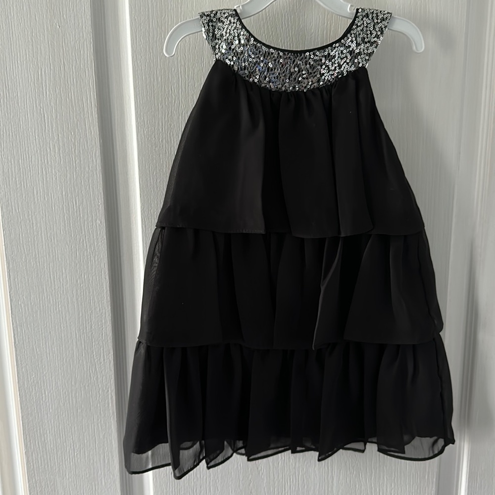 Girls size 4 formal dress